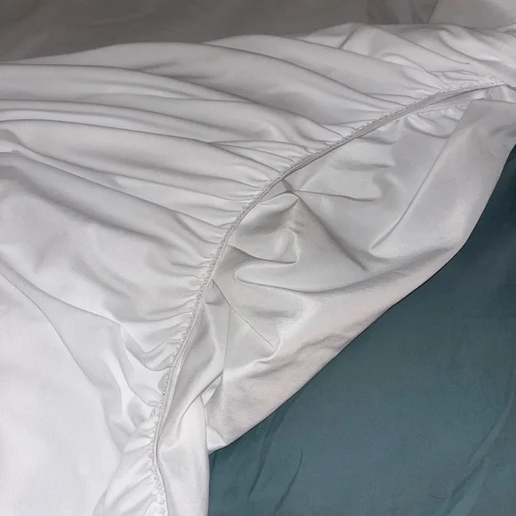 Luxurious Twin, Extra Long Fitted Mattress Cover - Picture 5 of 7